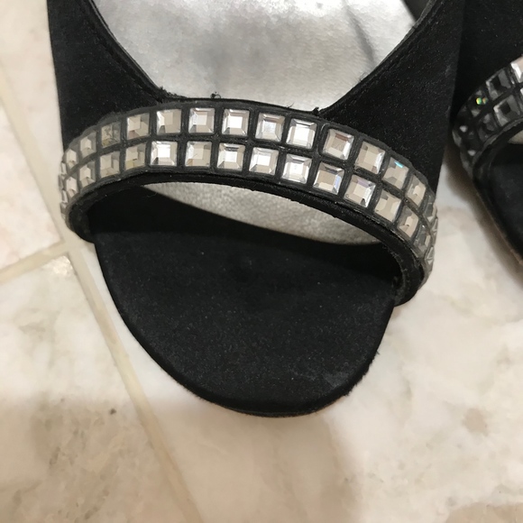 STUART WEITZMAN Pumps {7M} Open-Toe Black Crystals - Picture 6 of 10